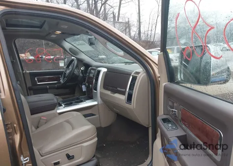 2012 Ram 2500 Laramie z USA, uszkodzony, nr VIN 3C6UD5FL9CG121640